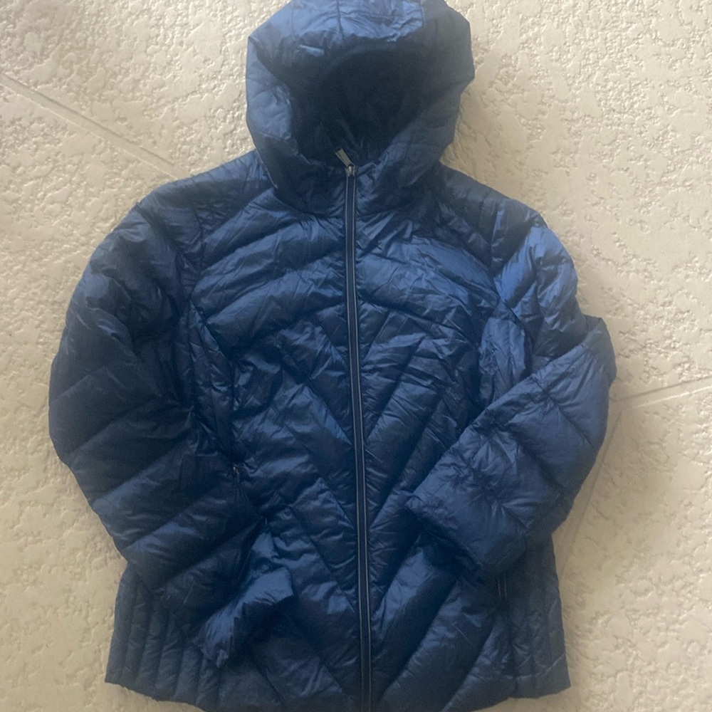 BCBGeneration Puffer Navy ultralight jacket size medium